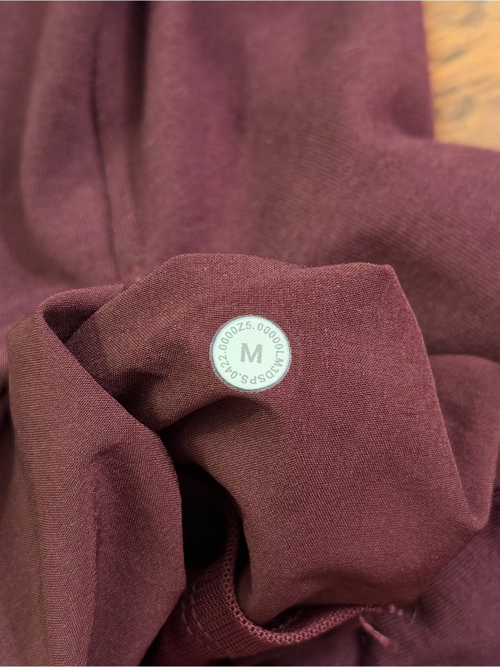 Lululemon Men’s City Sweat Pullover Hoodie in “Cassis” Size Medium VGUC - Picture 5 of 7